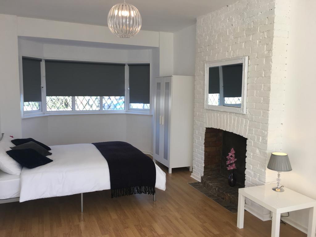 Lotus Lodge Westcliff-on-Sea Екстер'єр фото